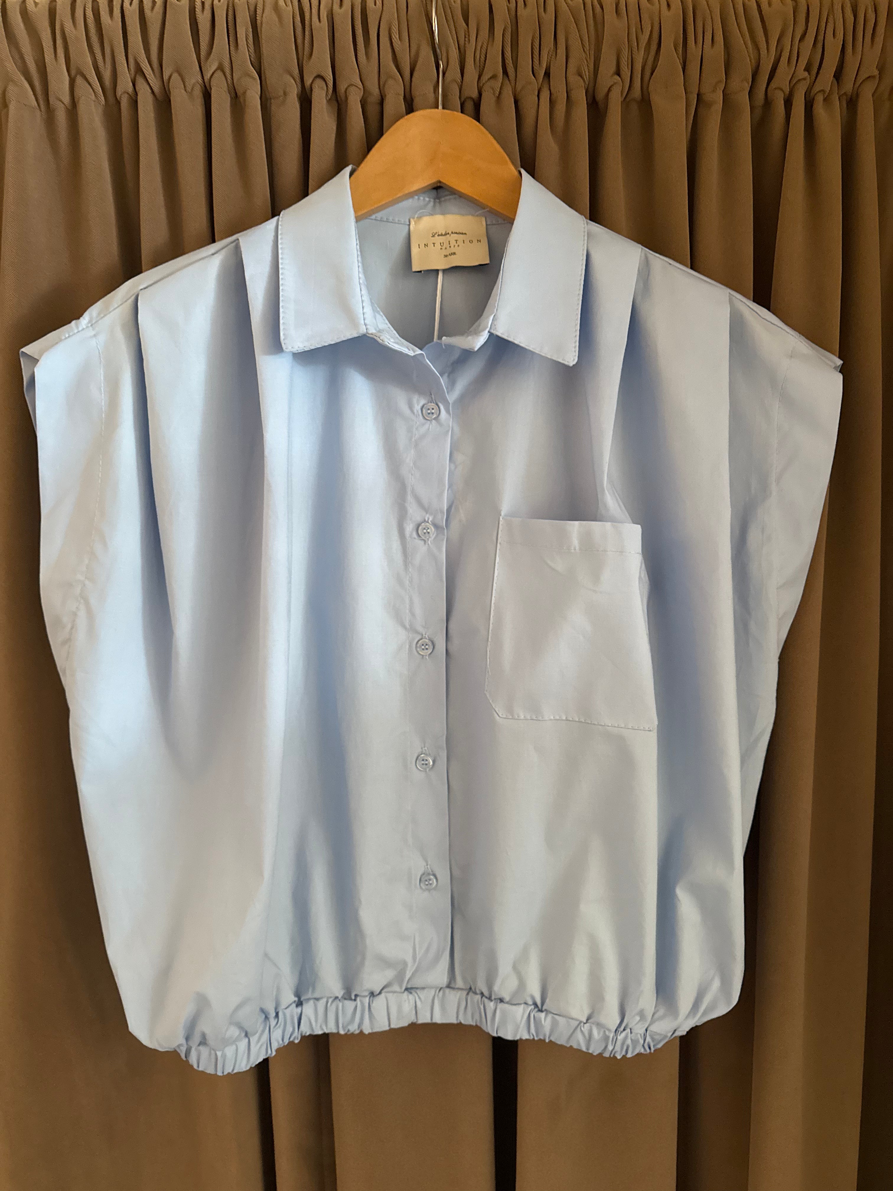 Blouse bleu clair