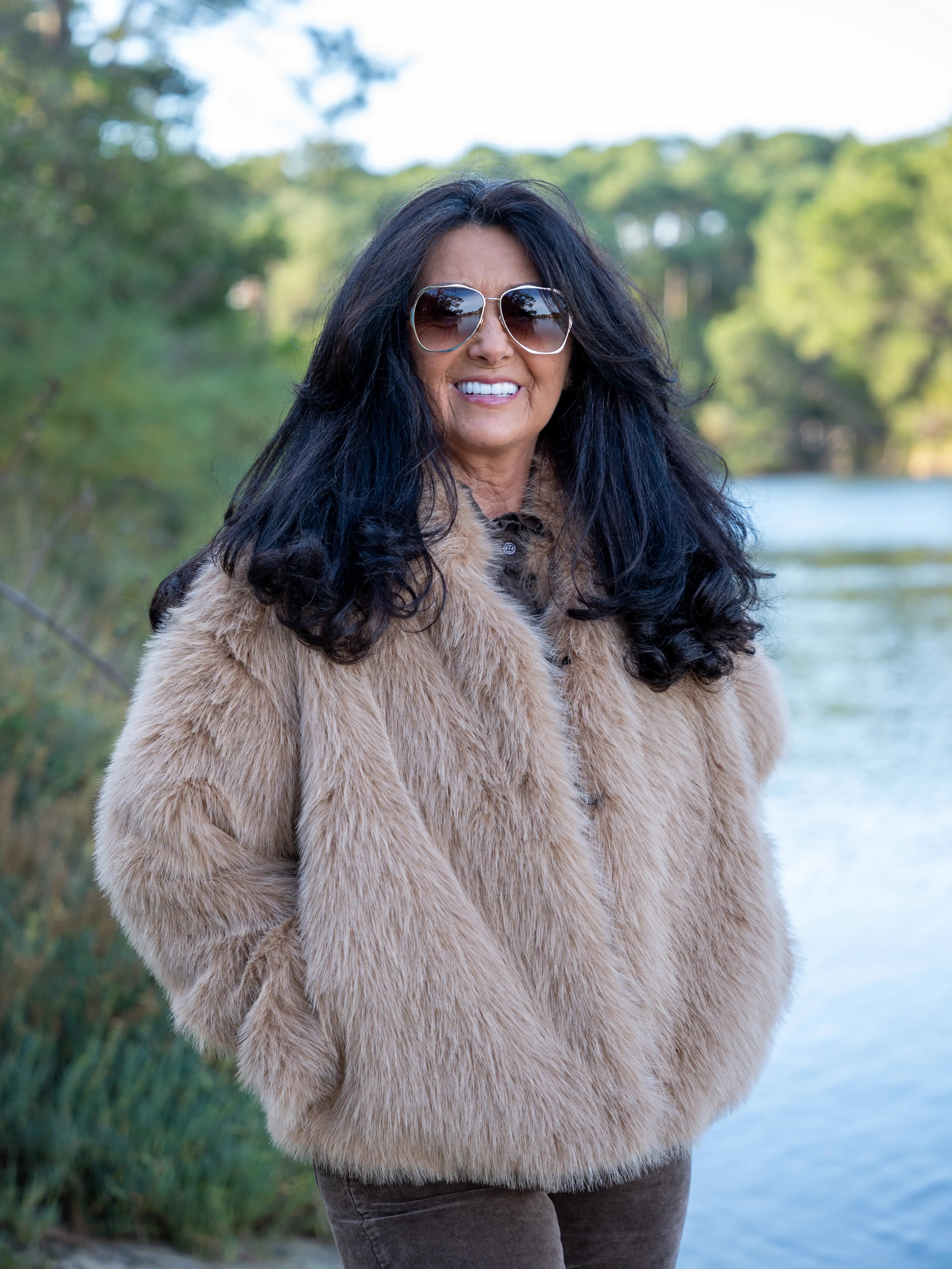 Veste fausse fourrure